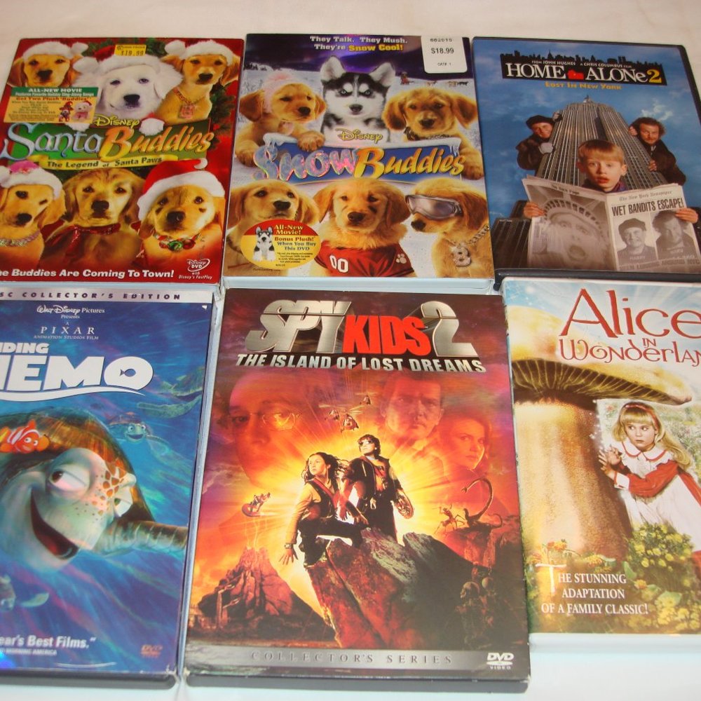 Lot of 15Kids/Family DVD Movies Spy Kids -Shrek- Grease- ELF -Sandlot etc.